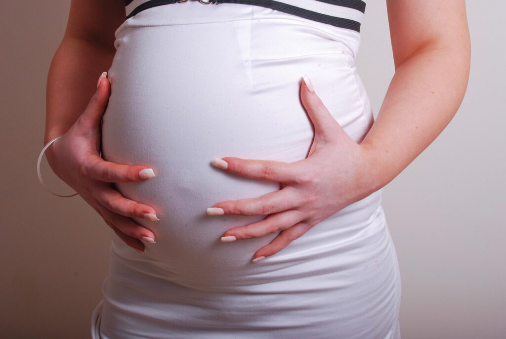 L’importance d’une mutuelle santé pour une femme enceinte