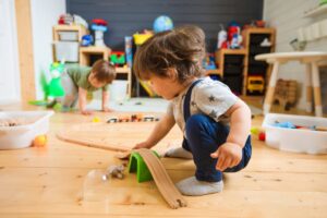 Aménagements à faire pour favoriser l'autonomie des enfants à la maison